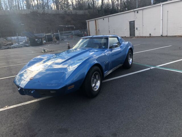 Chevrolet Corvette 1976 image number 27