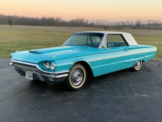 Ford Thunderbird 1964 image number 18