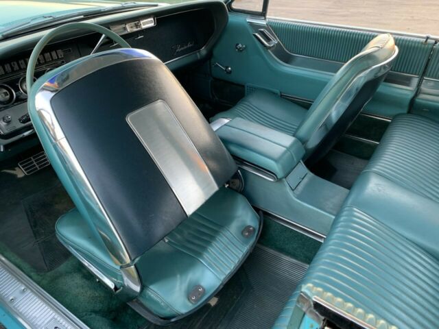 Ford Thunderbird 1964 image number 3