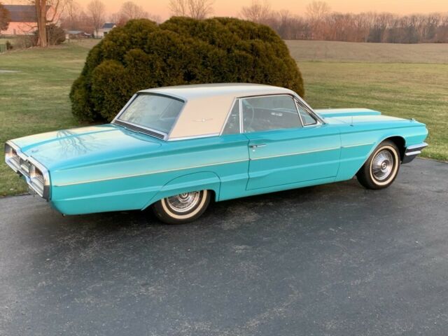 Ford Thunderbird 1964 image number 33