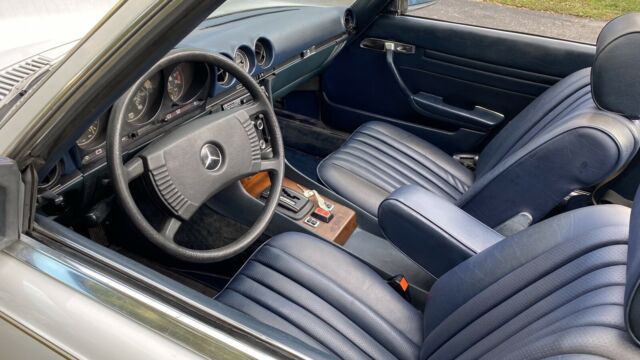 Mercedes-Benz 450SL 1976 image number 11