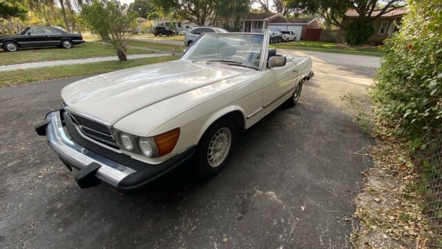 Mercedes-Benz 450SL 1976 image number 18