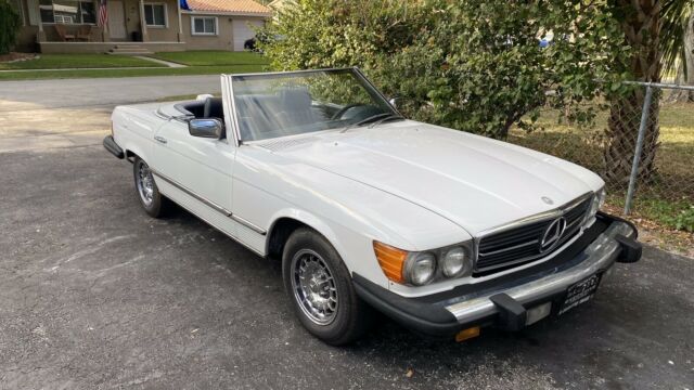 Mercedes-Benz 450SL 1976 image number 3