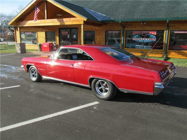 Chevrolet Impala 1965 image number 30