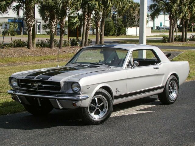 Ford Mustang 1965 image number 1