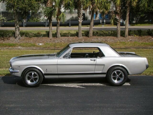 Ford Mustang 1965 image number 6