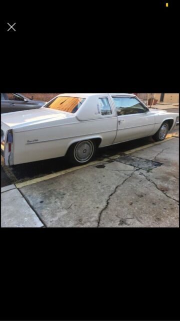 Cadillac DeVille 1978 image number 13