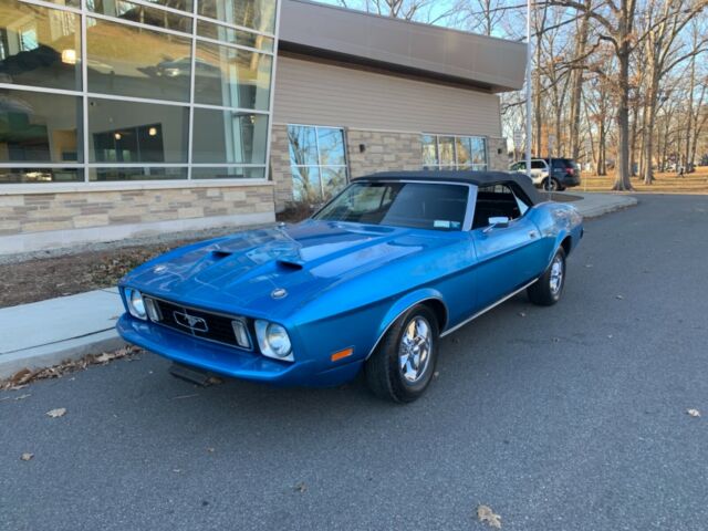 Ford Mustang 1973 image number 0