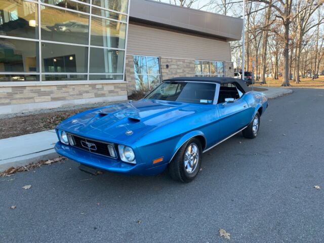 Ford Mustang 1973 image number 10