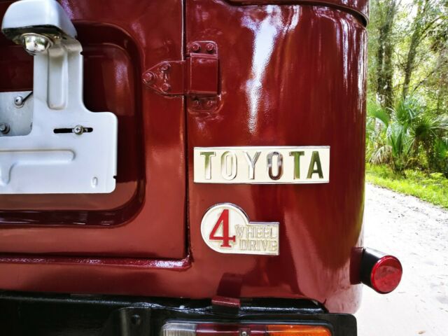 Toyota Land Cruiser 1976 image number 3