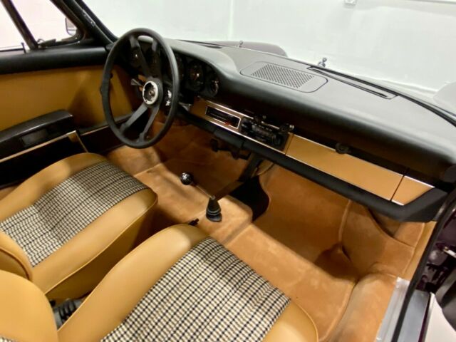 Porsche 911 1972 image number 38