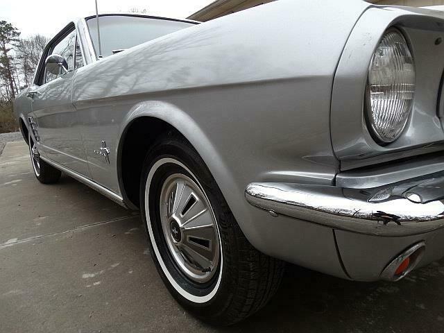 Ford Mustang 1966 image number 18