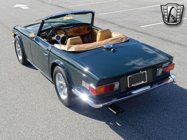 Triumph TR-6 1971 image number 17