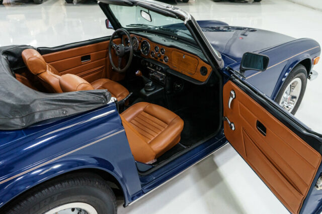 Triumph TR-6 1974 image number 10