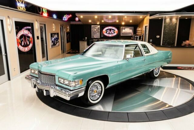 Cadillac Coupe Deville 1976 image number 28