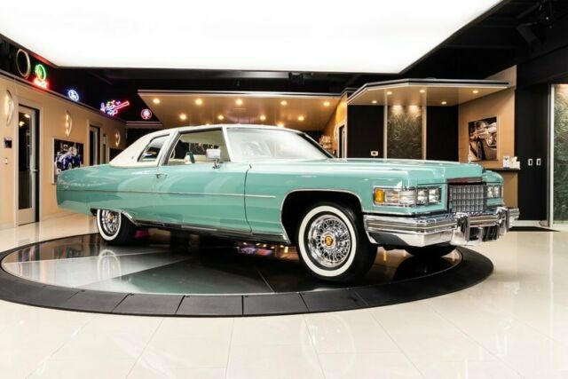 Cadillac Coupe Deville 1976 image number 31