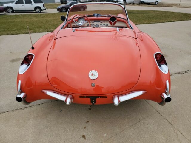 Chevrolet Corvette 1956 image number 13