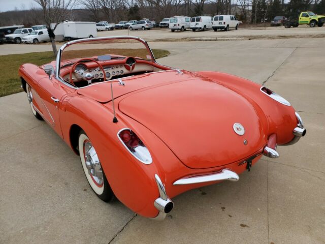 Chevrolet Corvette 1956 image number 14