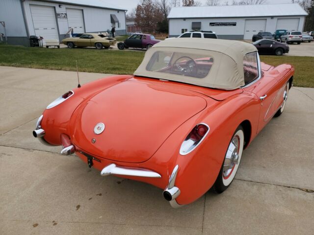 Chevrolet Corvette 1956 image number 28