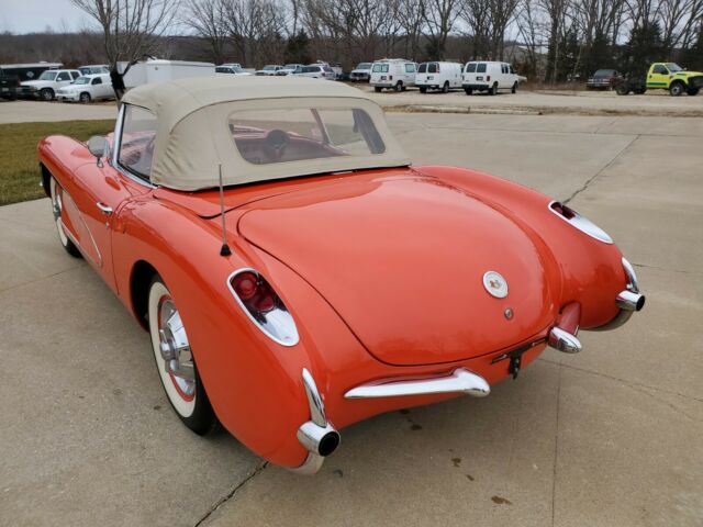 Chevrolet Corvette 1956 image number 31