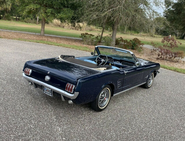 Ford Mustang 1966 image number 29