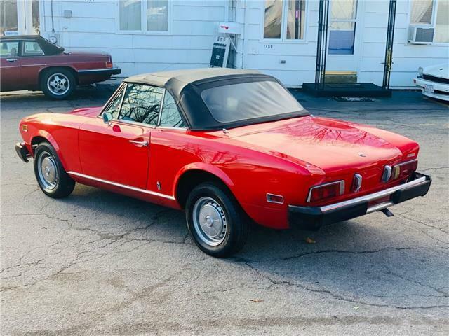 Fiat 124 Spider 1976 image number 31