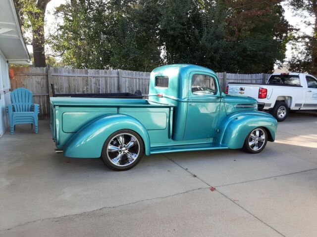 Ford Pickup 1945 image number 16