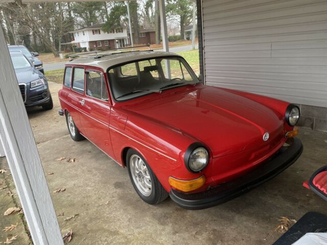 Volkswagen Type 3 Squareback 1971 image number 0