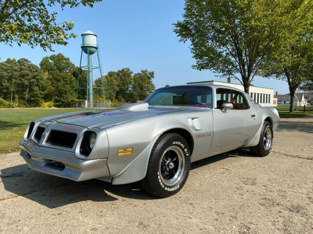 Pontiac Trans Am 1976 image number 1