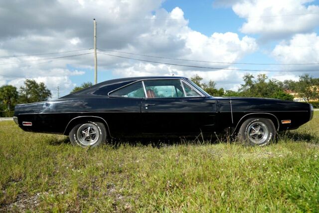 Dodge Charger 1970 image number 8