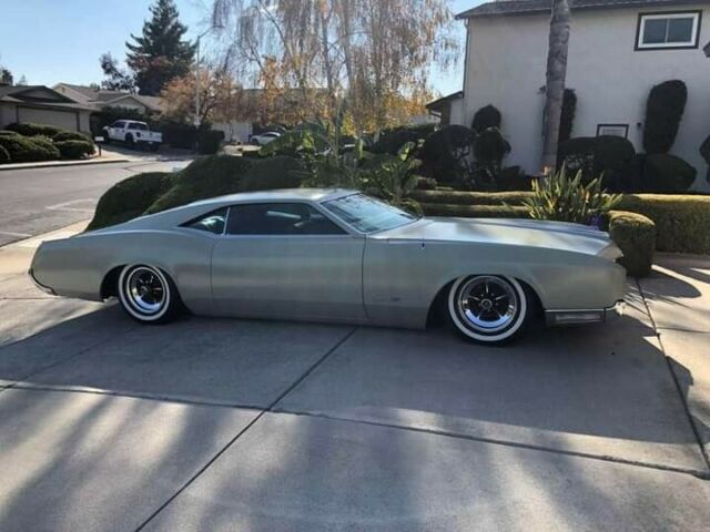 Buick Riviera 1967 image number 11