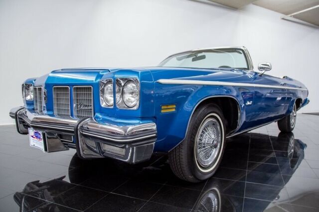 Oldsmobile Delta Royal 88 Convertible 1975 image number 18