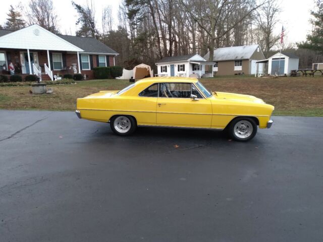 Chevrolet Chevy II 1966 image number 4