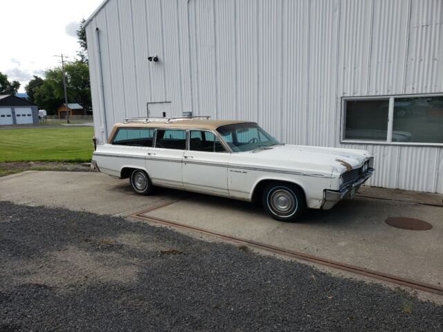 Oldsmobile Fiesta 1963 image number 0