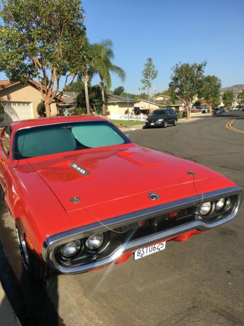 Plymouth Road Runner 1972 image number 2