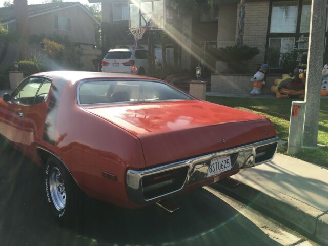 Plymouth Road Runner 1972 image number 28