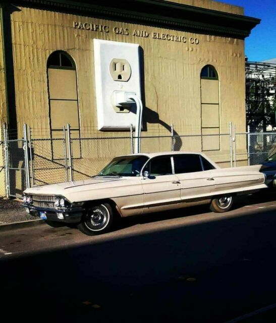 Cadillac DeVille 1962 image number 0