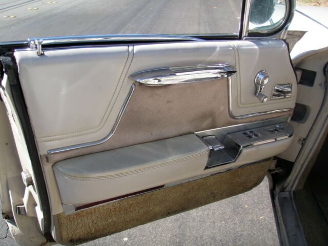 Cadillac DeVille 1962 image number 15