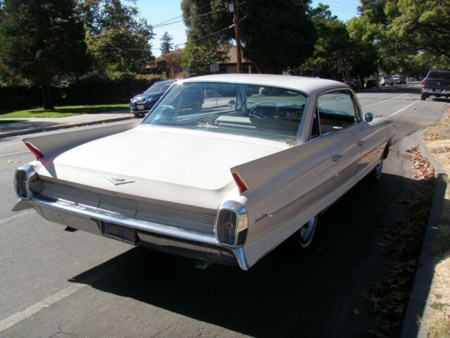 Cadillac DeVille 1962 image number 29