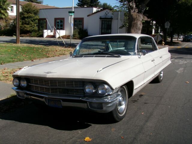 Cadillac DeVille 1962 image number 32