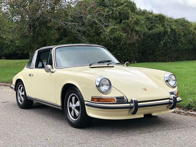 Porsche 911 1971 image number 24