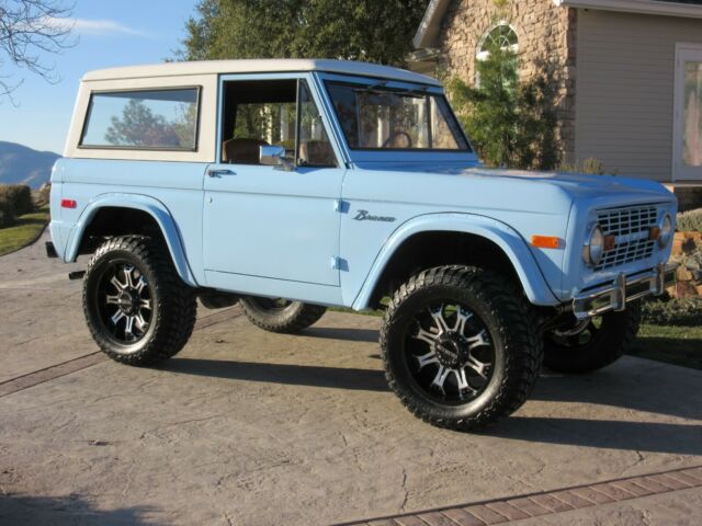 Ford Bronco 1975 image number 0