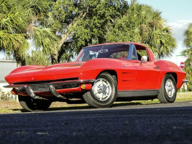 Chevrolet Corvette 1963 image number 2