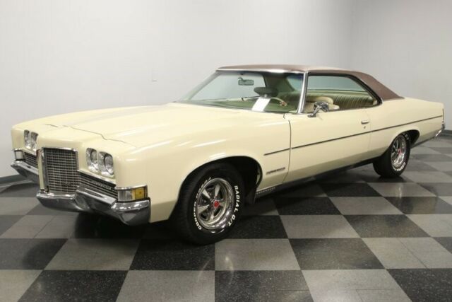 Pontiac Bonneville 1971 image number 29