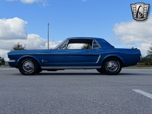 Ford Mustang 1965 image number 18