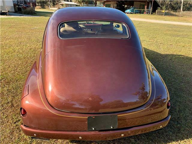 Packard 2 Door Coupe 1948 image number 30