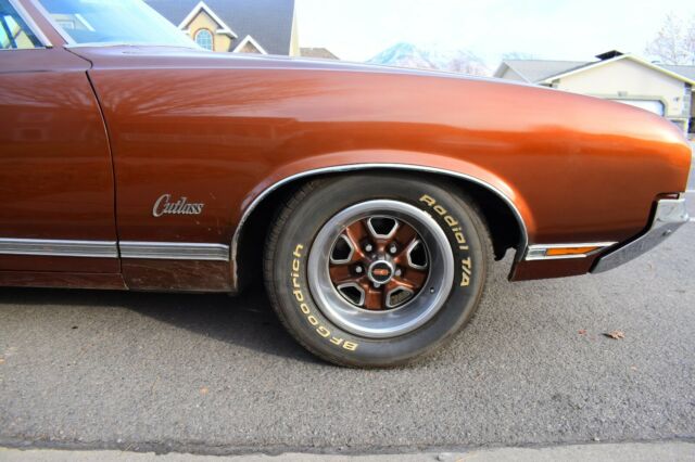 Oldsmobile Cutlass 5.7 1970 image number 18