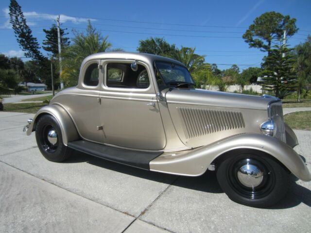 Ford 5-Windows All Steel Henry Ford 1934 image number 6