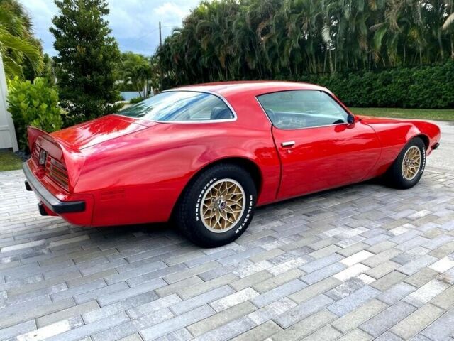 Pontiac Firebird 1975 image number 18