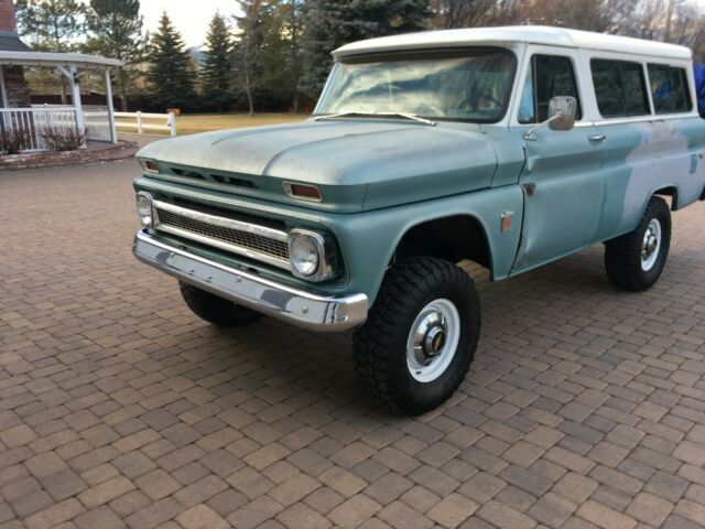 Chevrolet Suburban 1964 image number 31